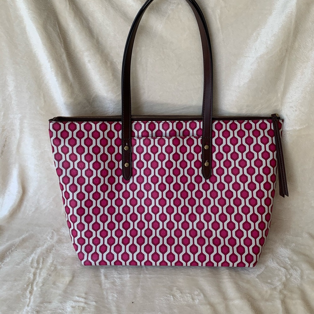Fossil Tote Bag